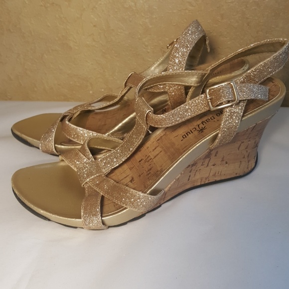 Montero Bay Club Sandals - Picture 2 of 4